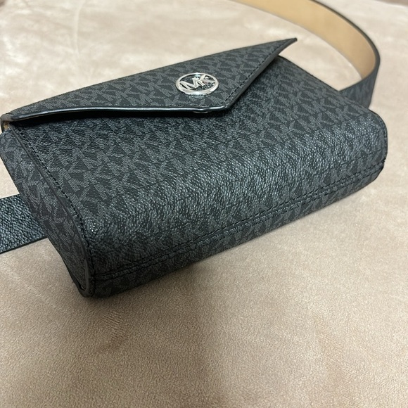 Michael Kors adjustable belt monogram black/Gray with silver hardware-SizeS/M - Picture 15 of 17